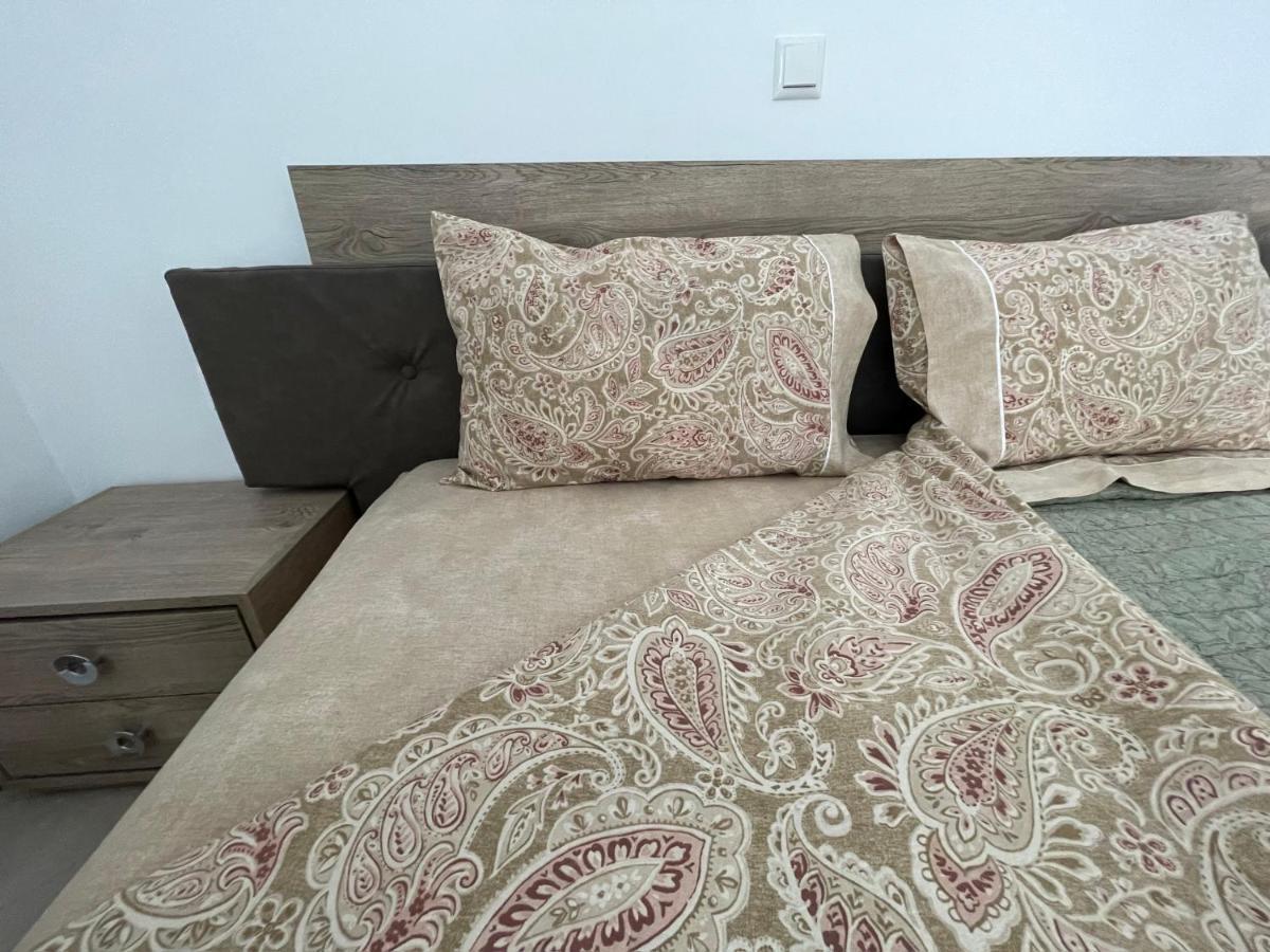 Agora Luxury Apartment 1 لوتراكي المظهر الخارجي الصورة